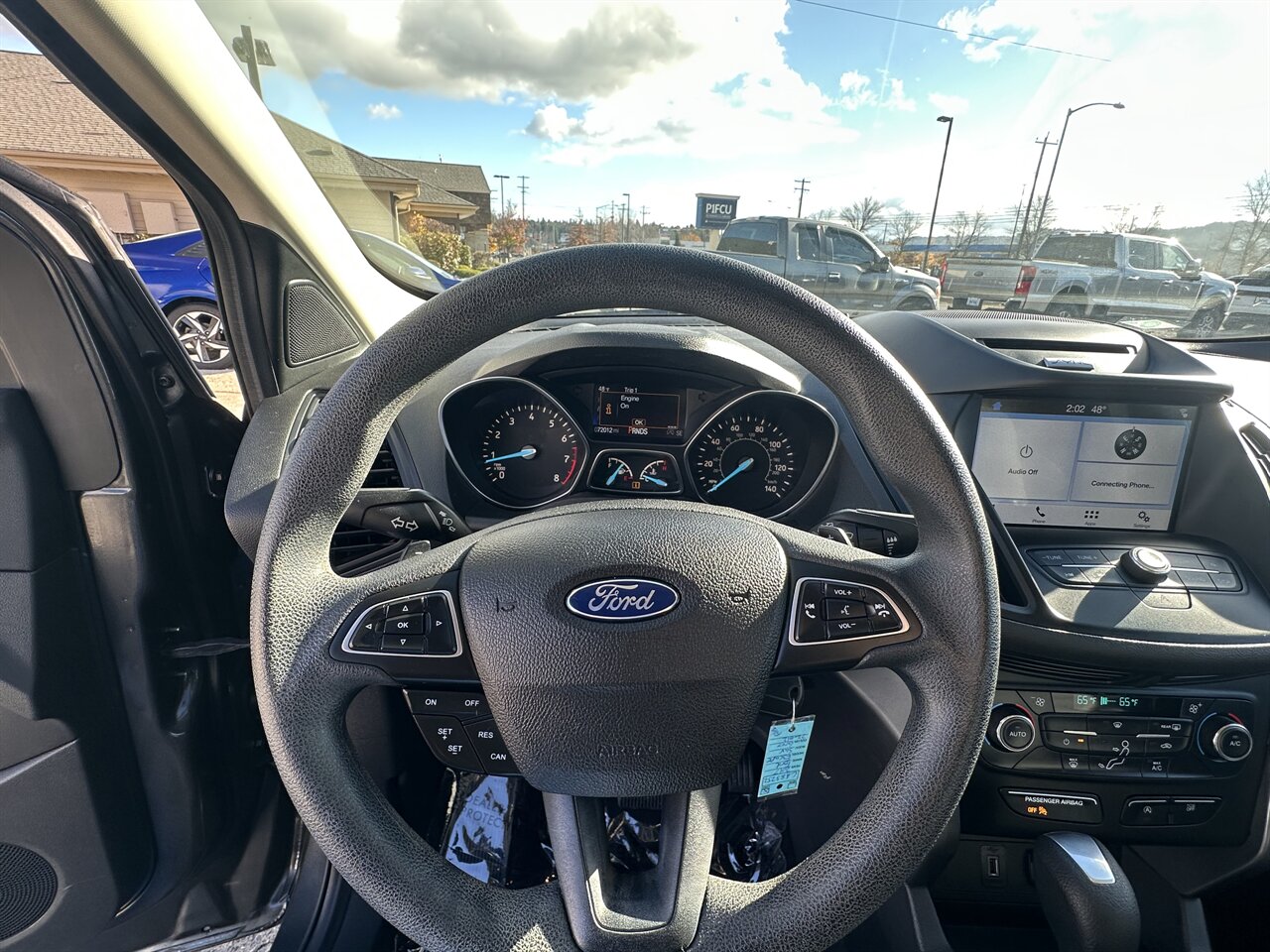 2017 Ford Escape SE  Versatile,  Efficient, Well Maintained! - Photo 4 - Post Falls, ID 83854