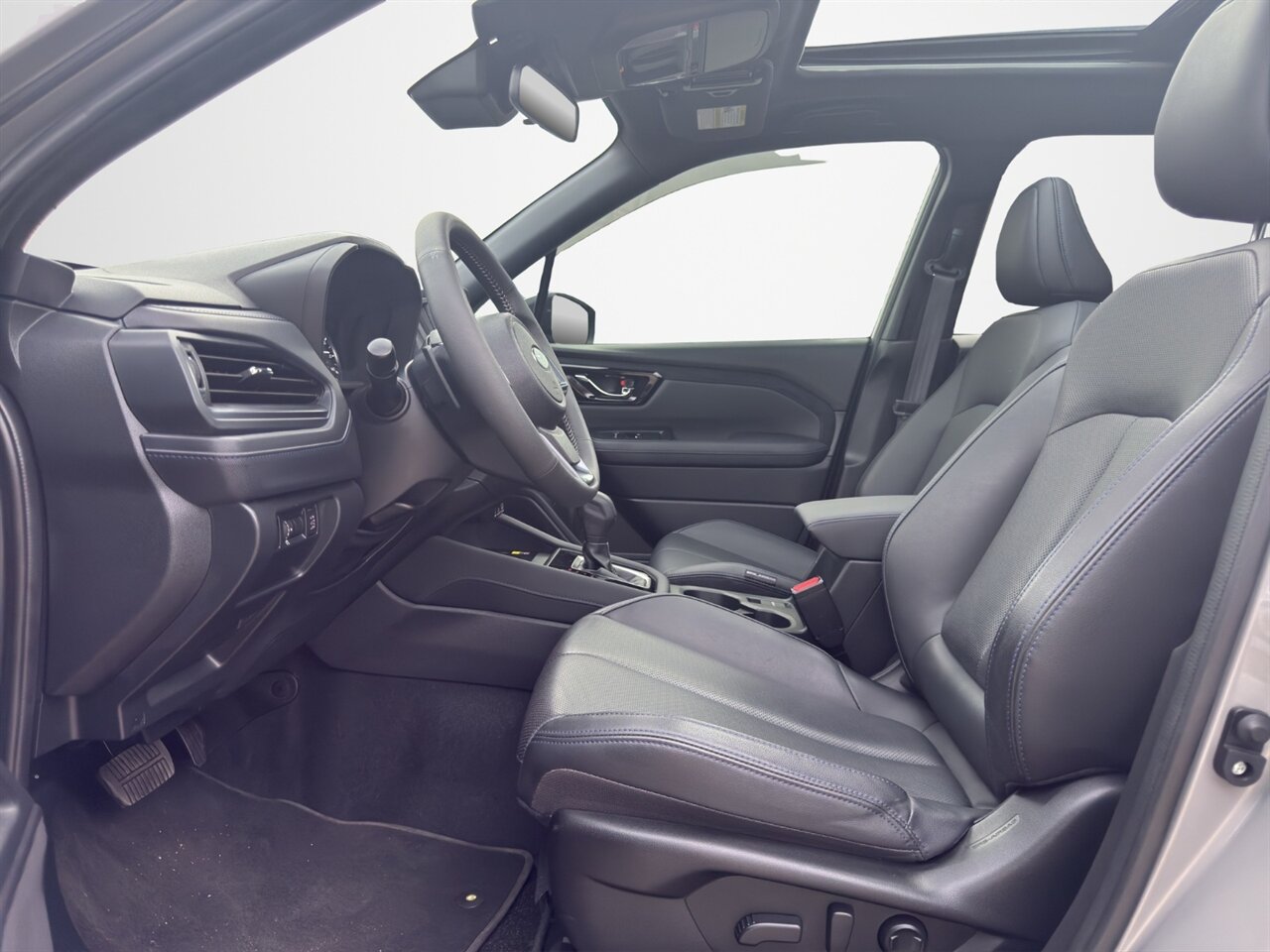 2025 Subaru Forester Limited  Comfortable Daily Driver with Push-to- start, Updated Interior Specs, Fun Exterior Color, AWD!! - Photo 10 - Post Falls, ID 83854