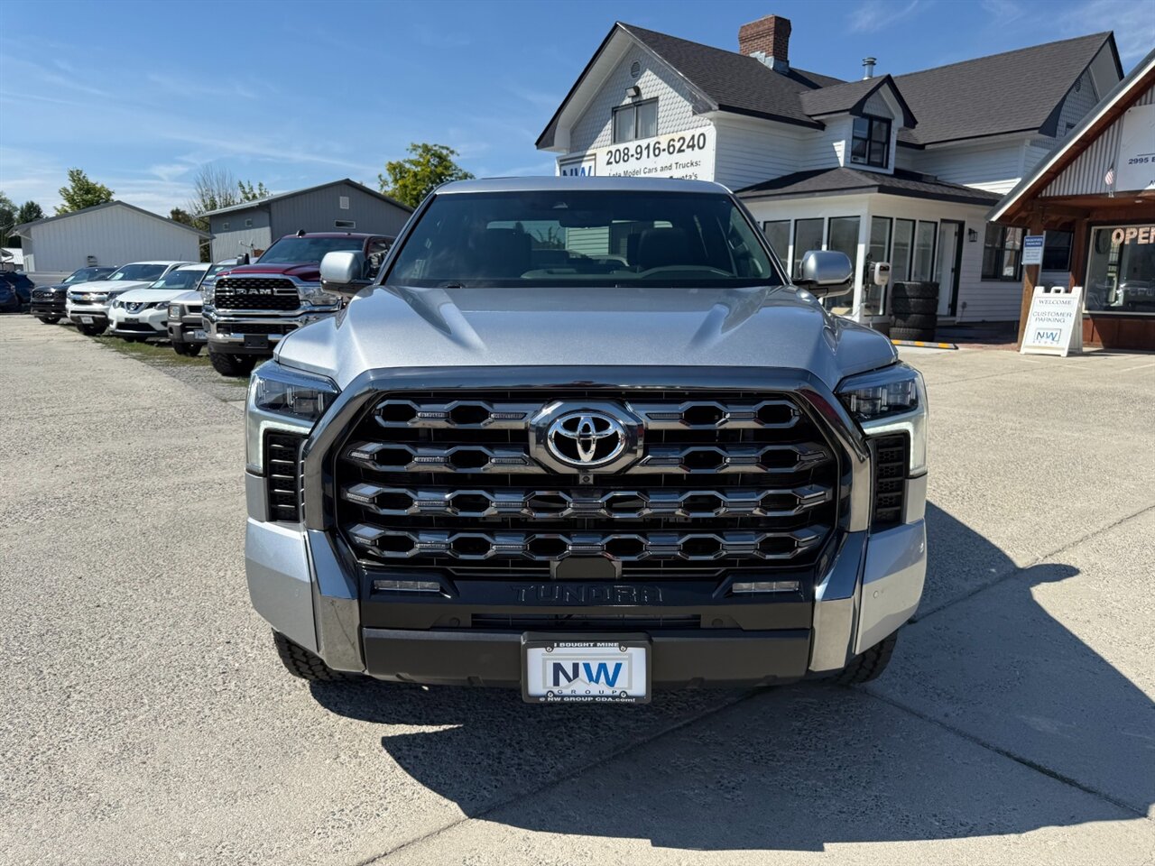 2024 Toyota Tundra Platinum  4X4. Amazing Truck. 1 Owner. Fully Optioned! - Photo 2 - Post Falls, ID 83854
