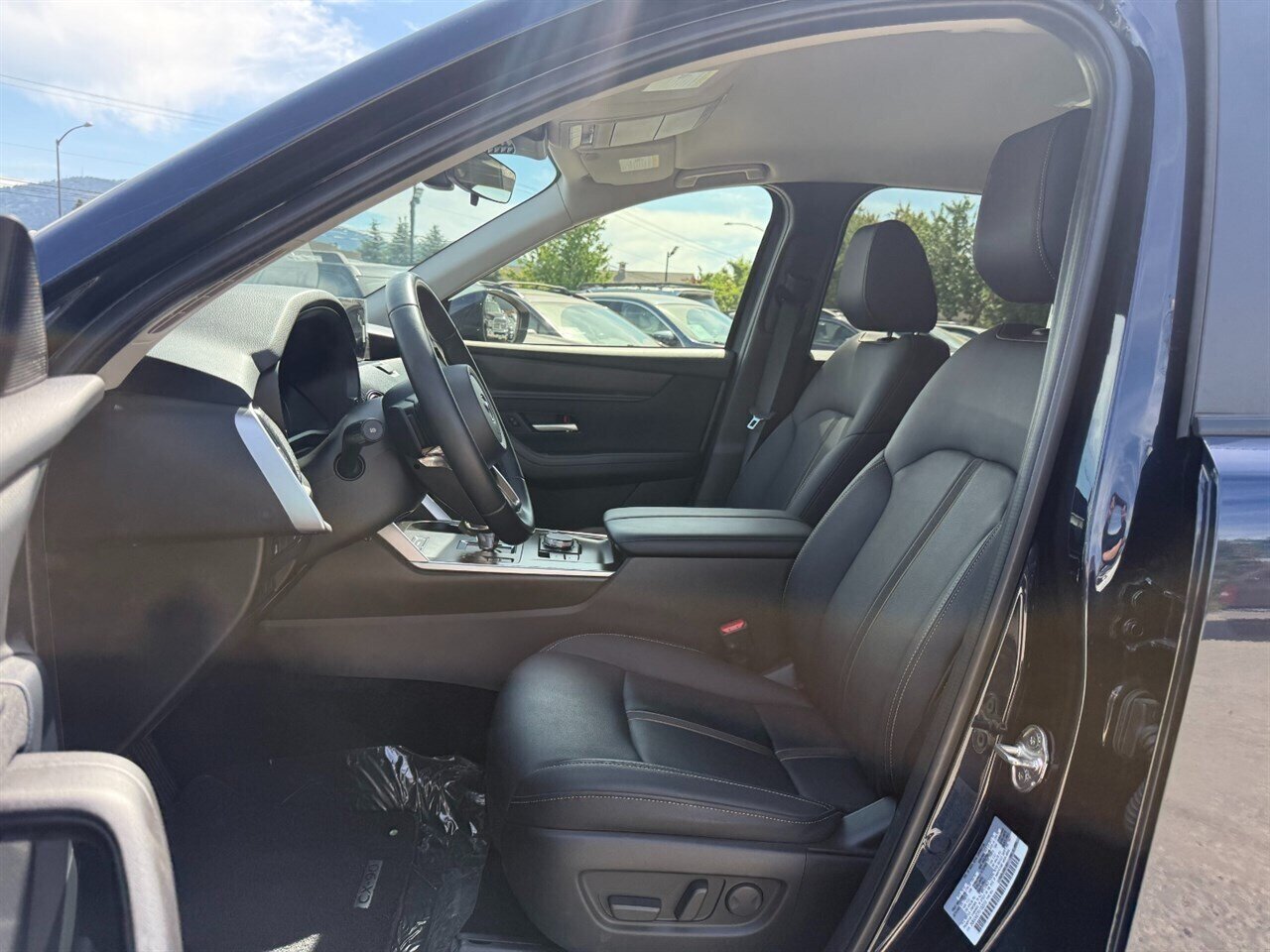 2024 Mazda CX-90 3.3 Turbo Select 3 rows of seats, 4k miles, Nice SUV! - Photo 5 - Post Falls, ID 83854