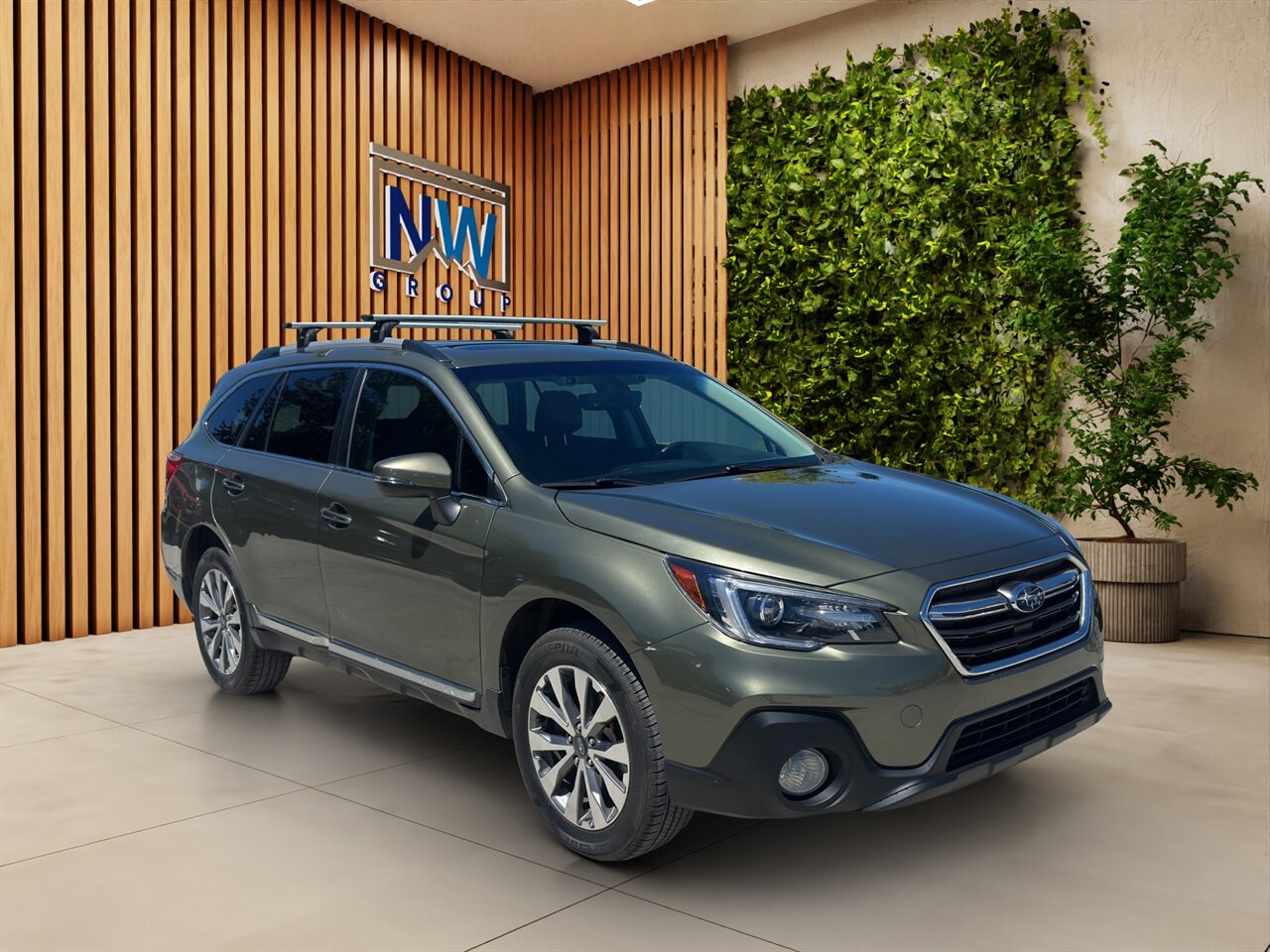 2019 Subaru Outback 2.5i Touring. Super Subaru! Great Shape! 25 Service Records According to Carfax! - Photo 1 - Post Falls, ID 83854