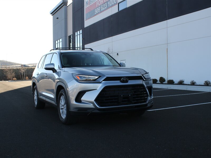2024 Toyota Grand Highlander XLE's photo