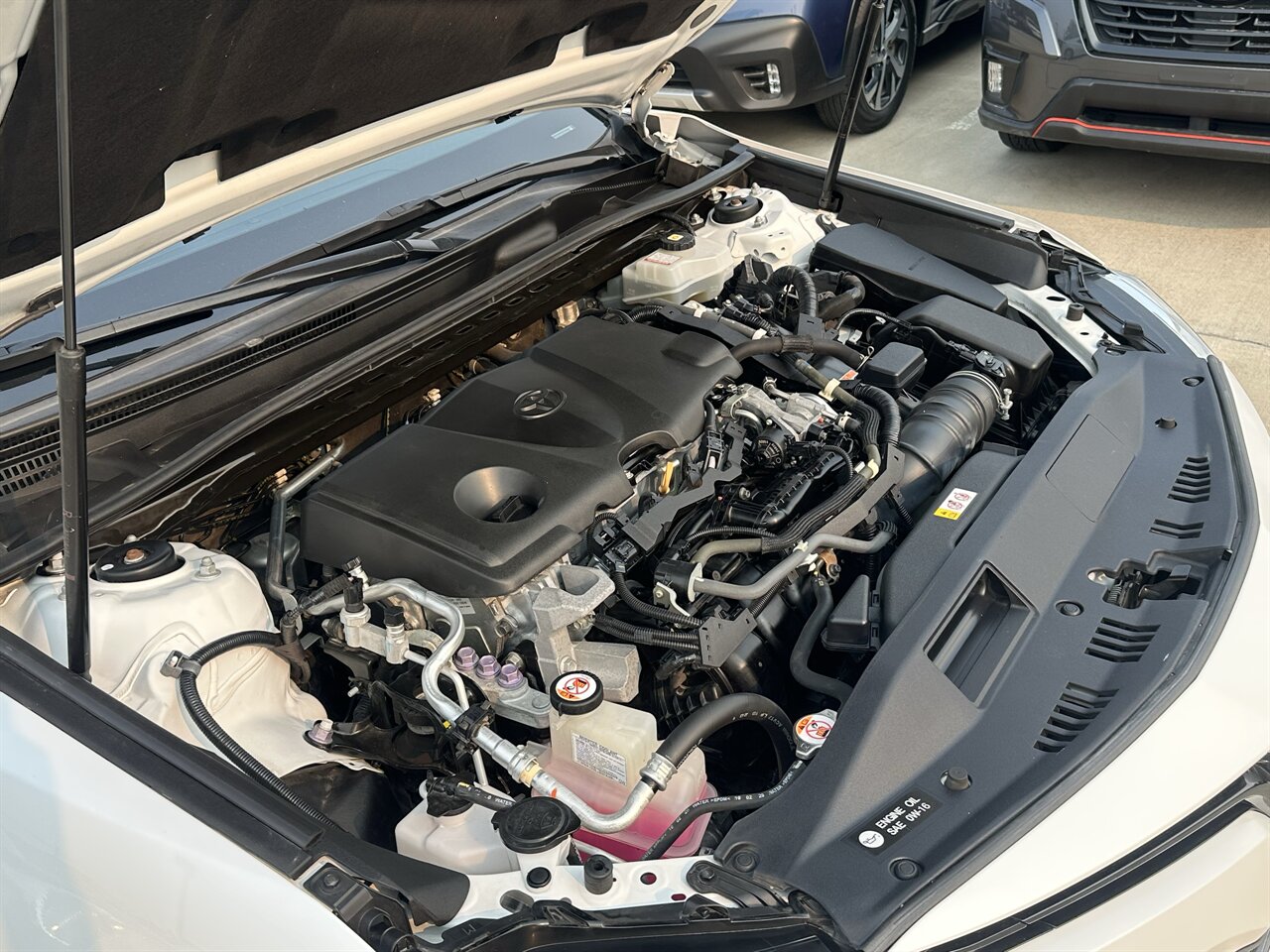 2020 Toyota Camry Hybrid XLE - Photo 10 - Post Falls, ID 83854