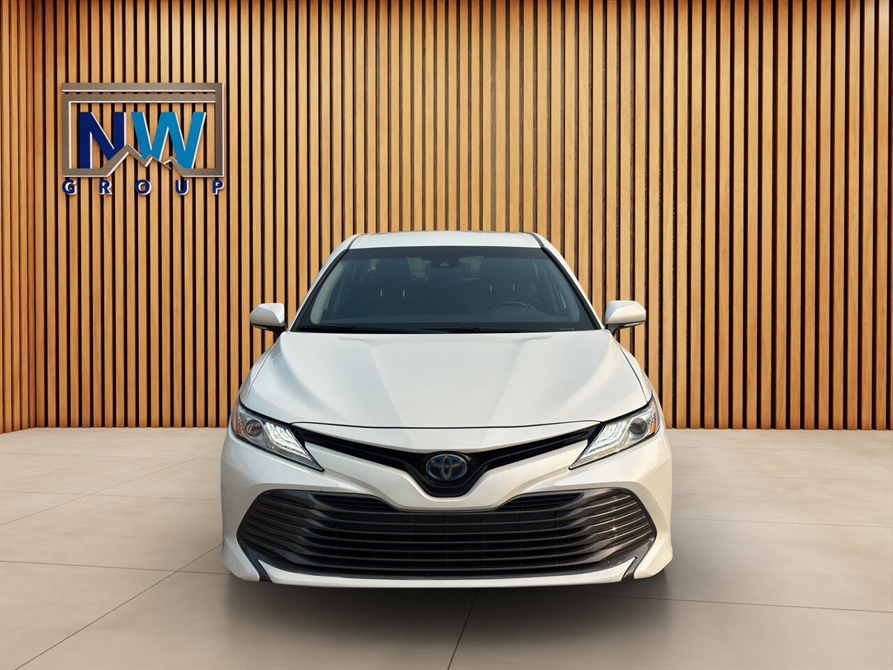 2020 Toyota Camry Hybrid XLE - Photo 2 - Post Falls, ID 83854