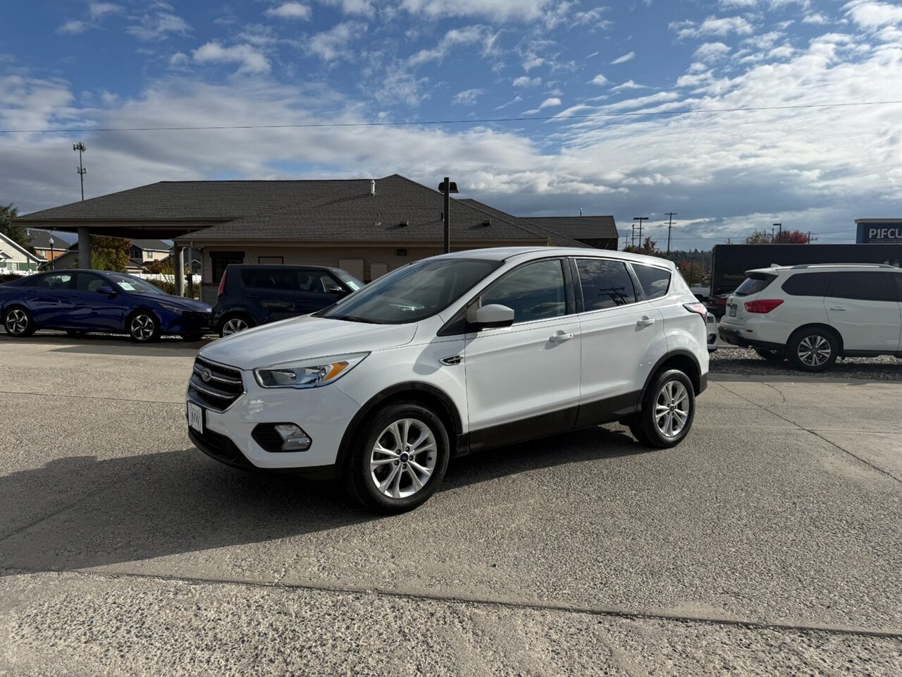2017 Ford Escape SE.  46k miles, AWD, Very Good Shape! - Photo 3 - Post Falls, ID 83854