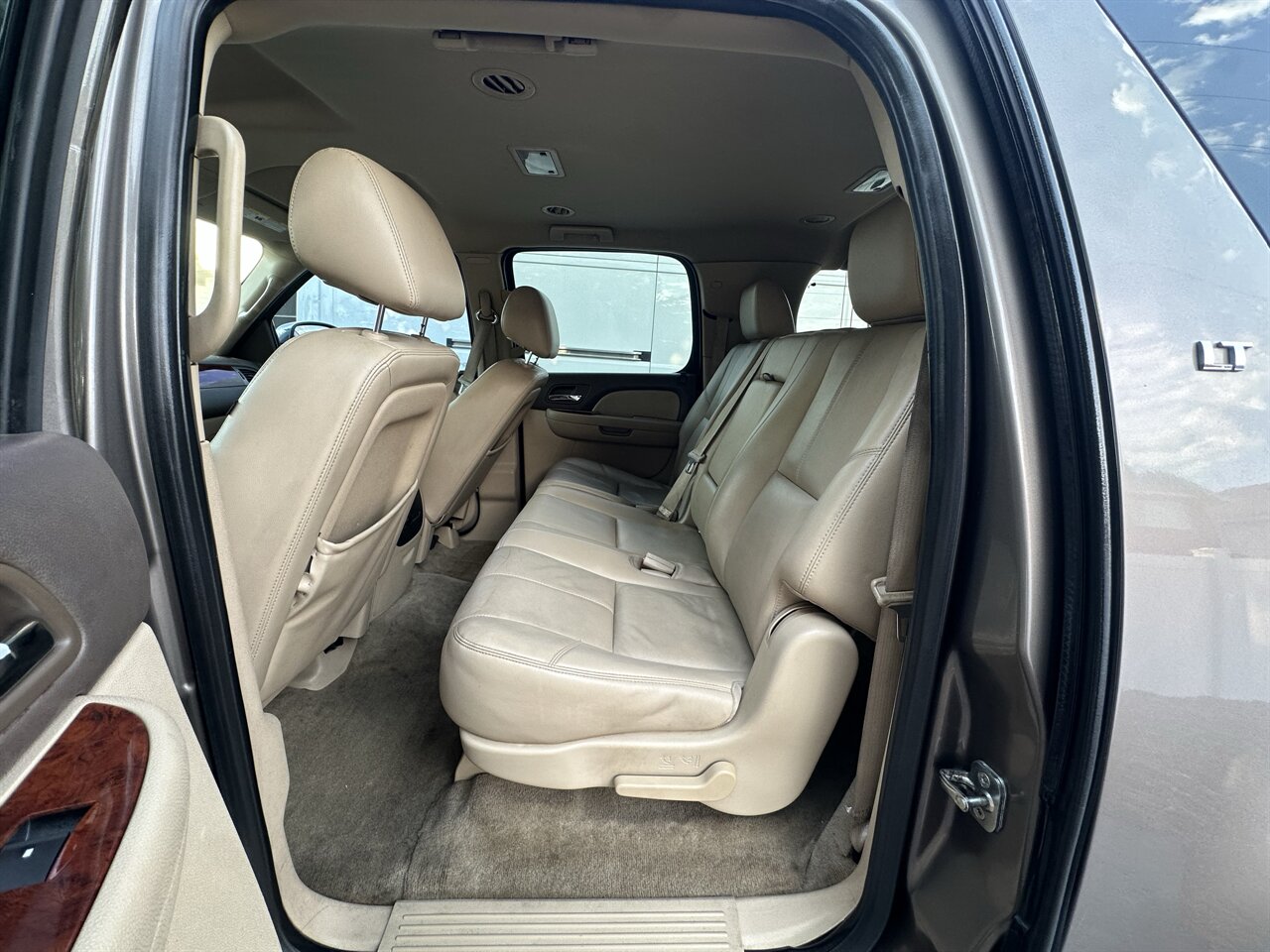 2012 Chevrolet Suburban LT - Photo 10 - Post Falls, ID 83854
