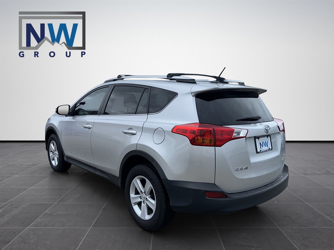 2013 Toyota RAV4 XLE Compact SUV Delivering Reliability, Ample Space, Comfort, and Efficiency. - Photo 5 - Post Falls, ID 83854