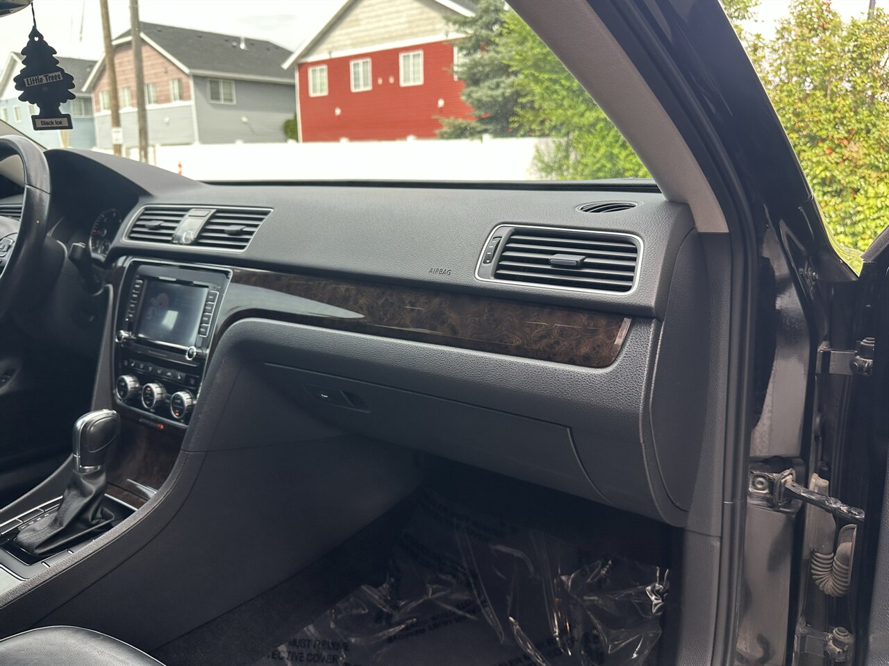 2014 Volkswagen Passat 2.0L TDI SEL Premium - Photo 9 - Post Falls, ID 83854