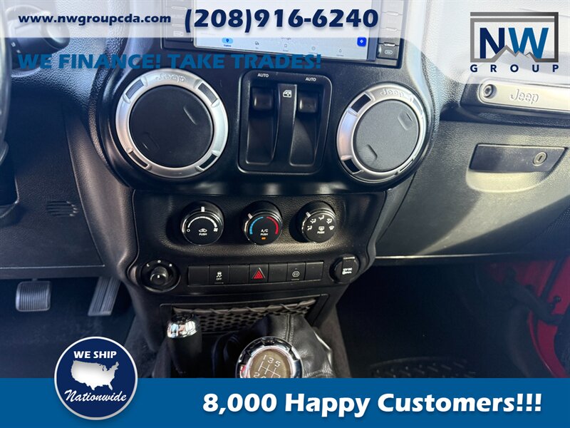 2012 Jeep Wrangler Rubicon  ,Clean Title, Low Miles, Manual!!! - Photo 12 - Post Falls, ID 83854