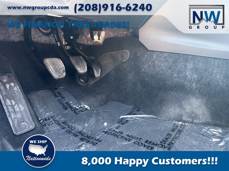 2018 Subaru Impreza 2.0i.  Manual Transmission, Amazing Shape! - Photo 28 - Post Falls, ID 83854