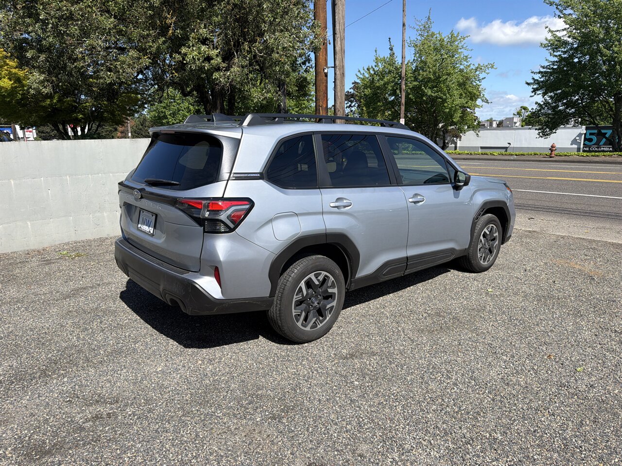 2025 Subaru Forester Premium, Sunroof, Blind spot detection - Photo 3 - Post Falls, ID 83854