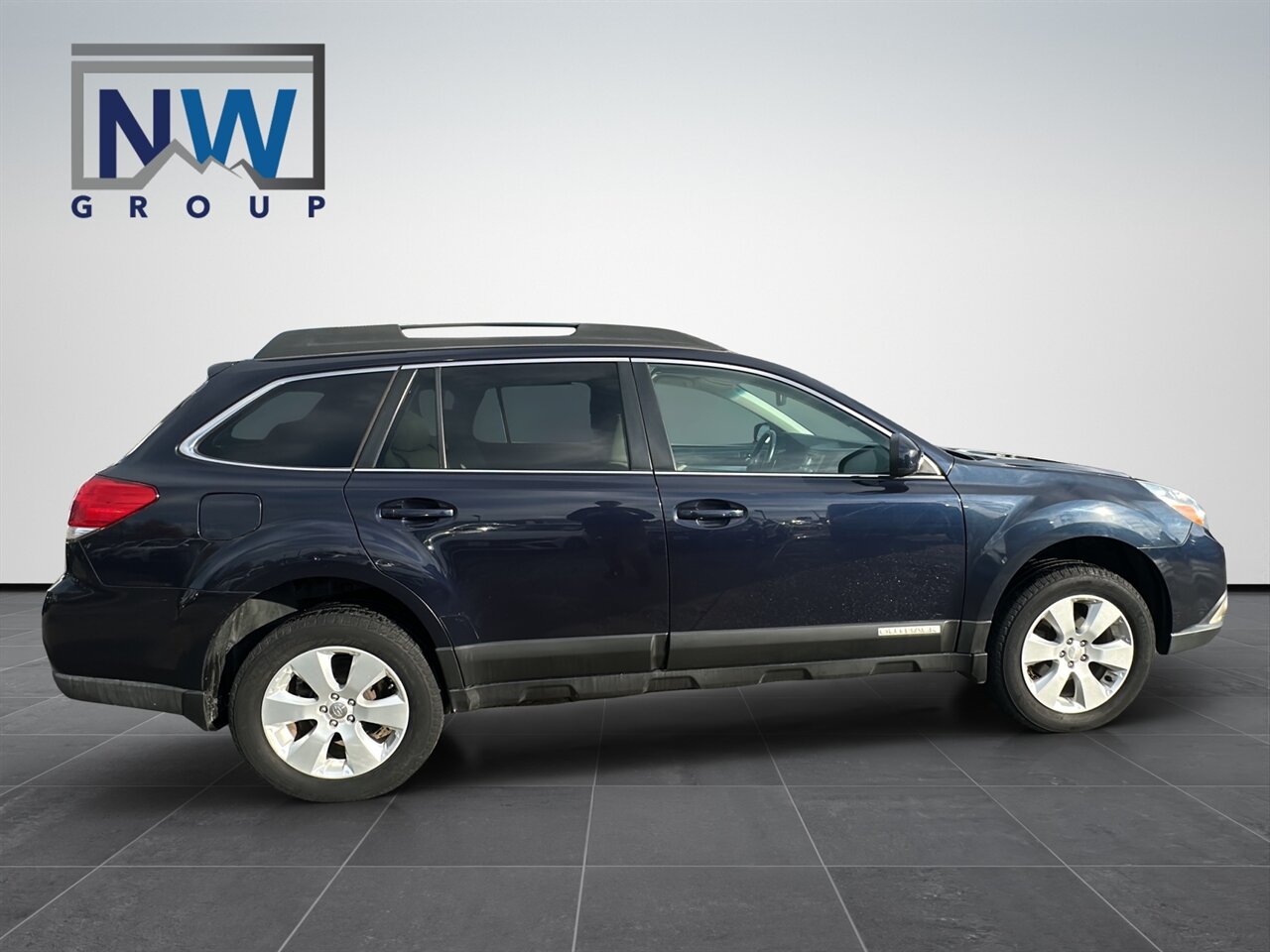 2012 Subaru Outback 2.5i Premium  AWD, Heated Seats, Amazing Shape! - Photo 8 - Post Falls, ID 83854
