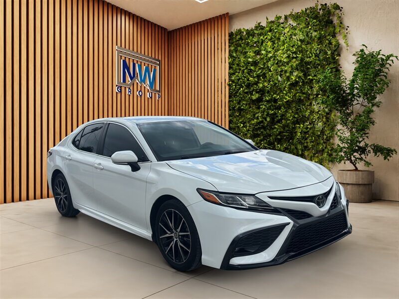 2021 Toyota Camry SE  AWD, Only 66k miles, Amazing All Wheel Drive Sedan!