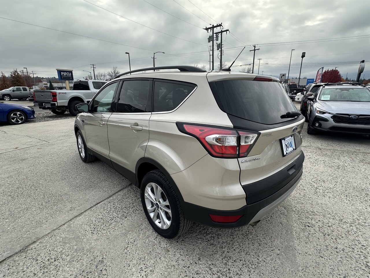 2018 Ford Escape SE  Spacious, 4WD, Great Price! - Photo 9 - Post Falls, ID 83854
