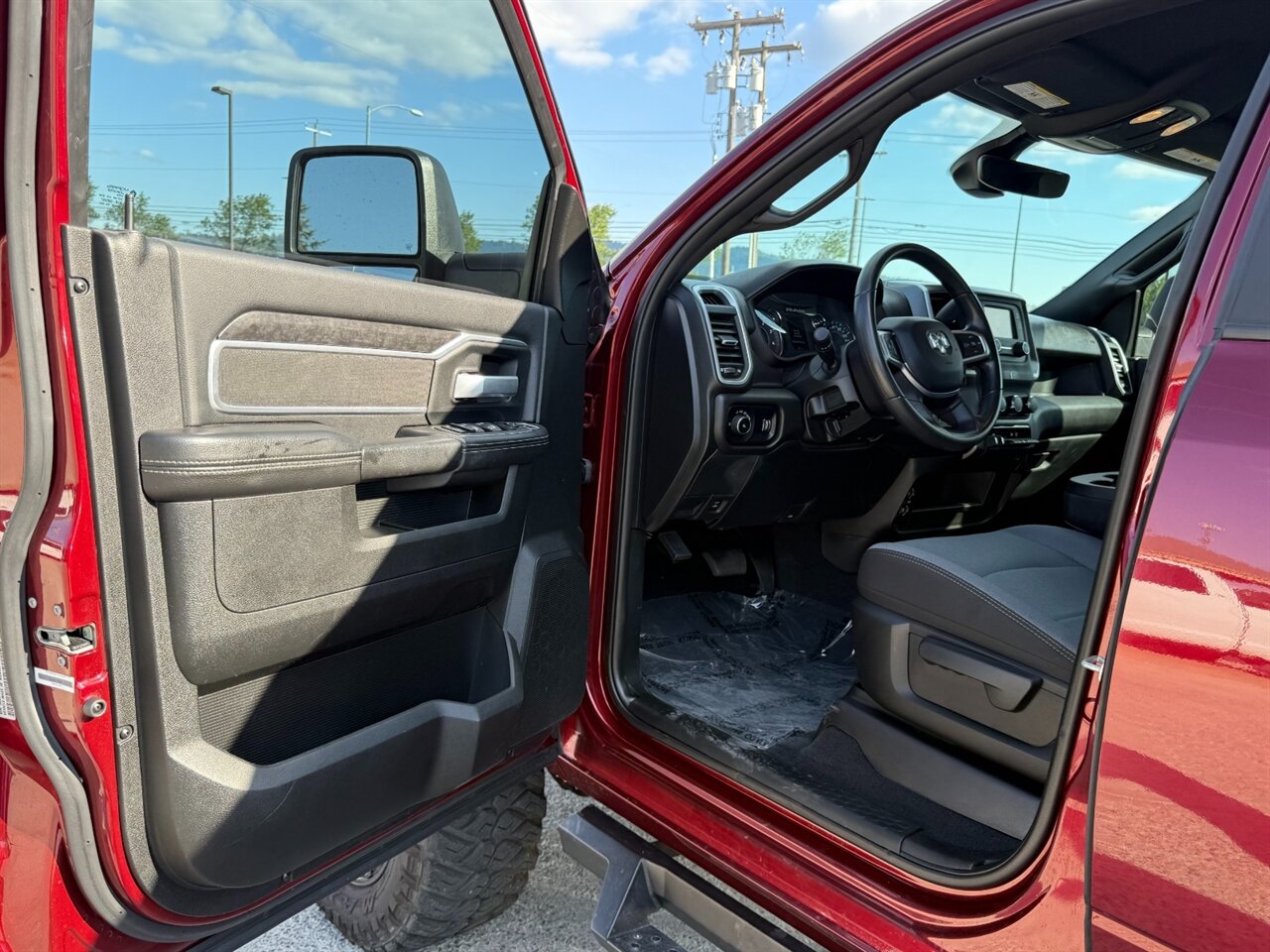 2024 RAM 2500 Big Horn.  Factory Lift with Custom Brand Wheels and Tires, 3k miles, Superb truck! - Photo 7 - Post Falls, ID 83854