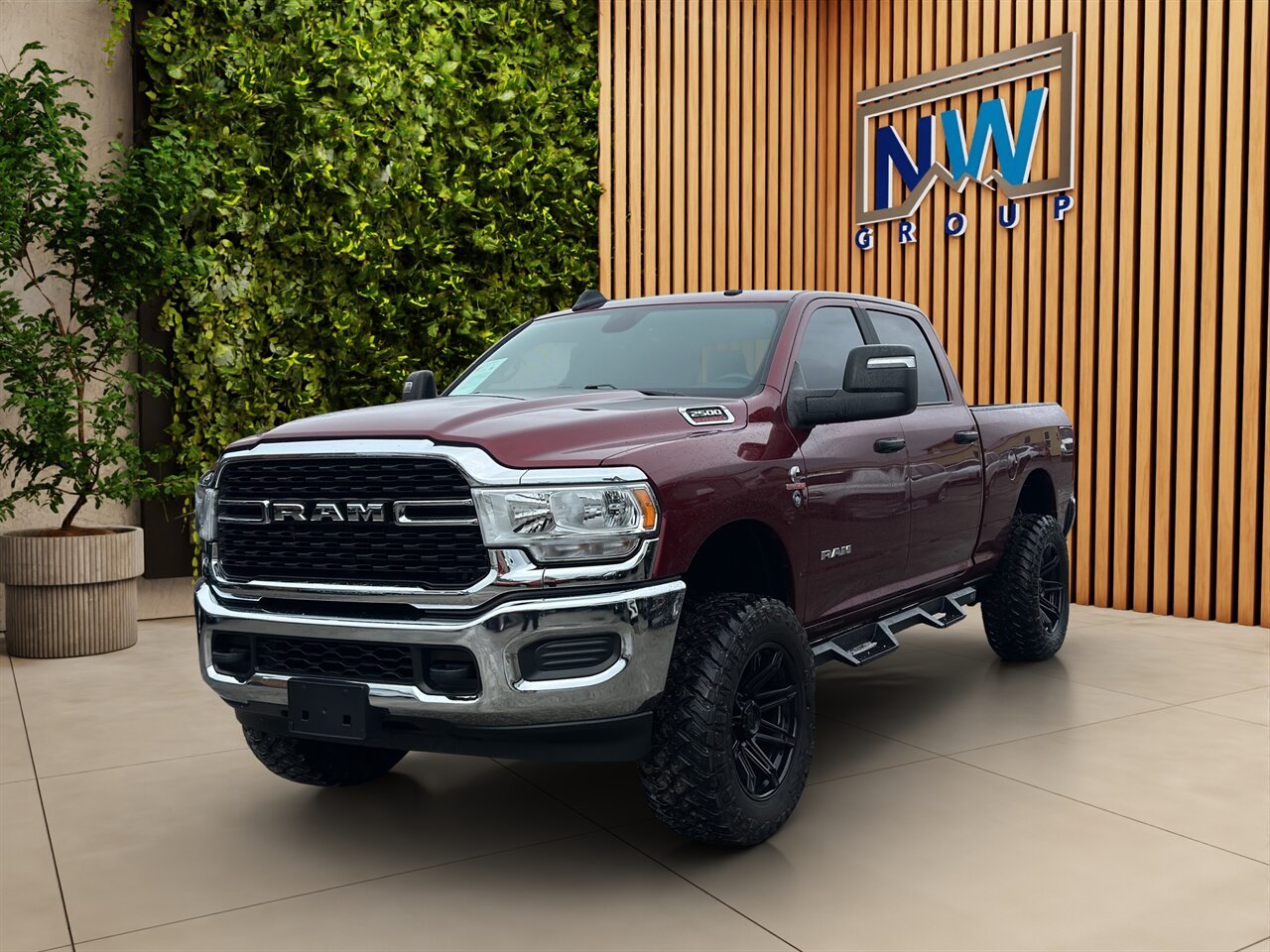 2024 RAM 2500 Big Horn Factory Lift with Custom Brand Wheels and Tires, 4k miles, Superb truck! - Photo 3 - Post Falls, ID 83854