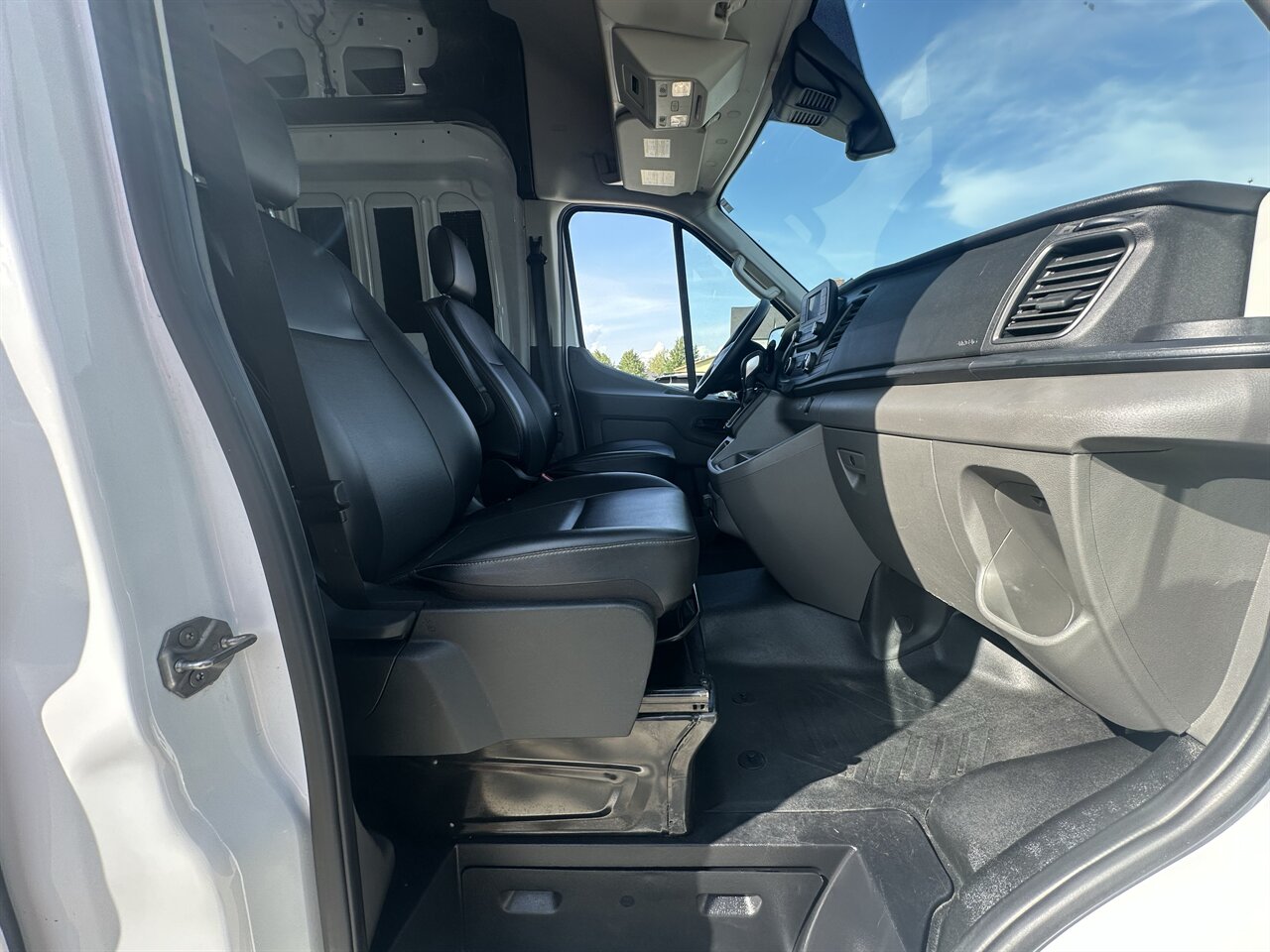 2024 Ford Transit 250 AWD. High Roof. Brand New Tires, Amazing Shape! - Photo 10 - Post Falls, ID 83854