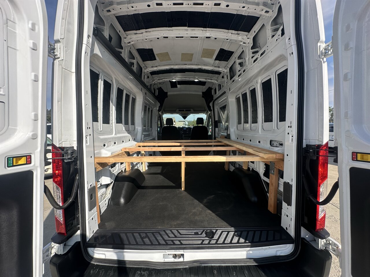 2024 Ford Transit 250 AWD. High Roof. Brand New Tires, Amazing Shape! - Photo 6 - Post Falls, ID 83854