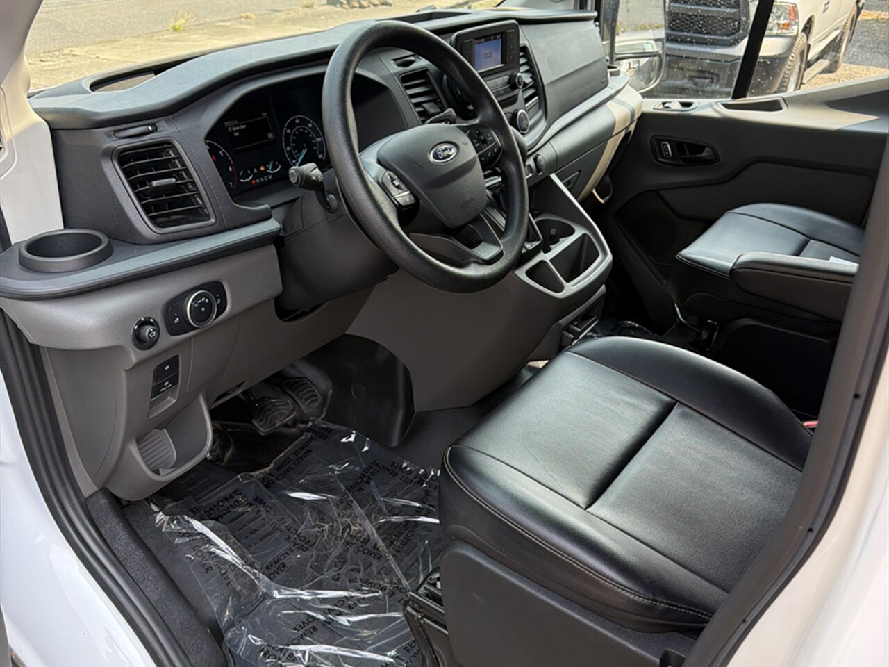 2024 Ford Transit 250 High roof AWD new tires Leather - Photo 7 - Post Falls, ID 83854