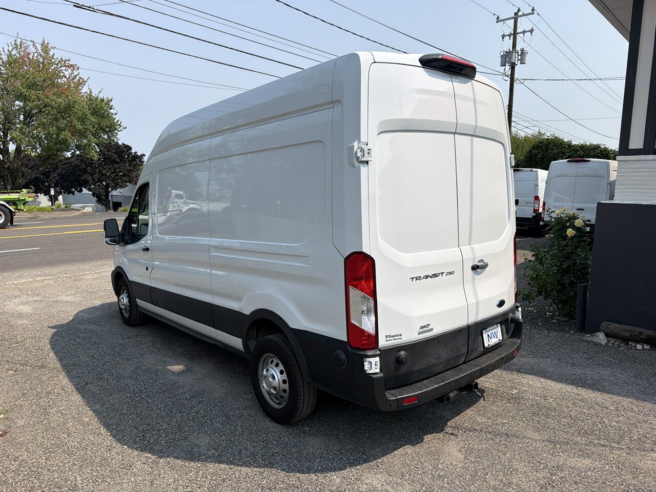 2024 Ford Transit 250 High roof AWD new tires Leather - Photo 4 - Post Falls, ID 83854