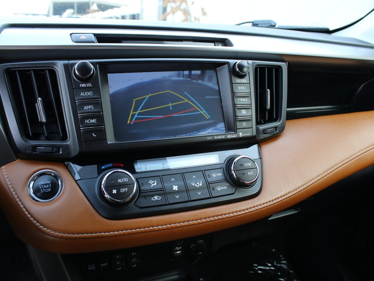 2016 Toyota RAV4 Limited. AWD, Super Clean Condition, Amazing Miles! - Photo 10 - Post Falls, ID 83854