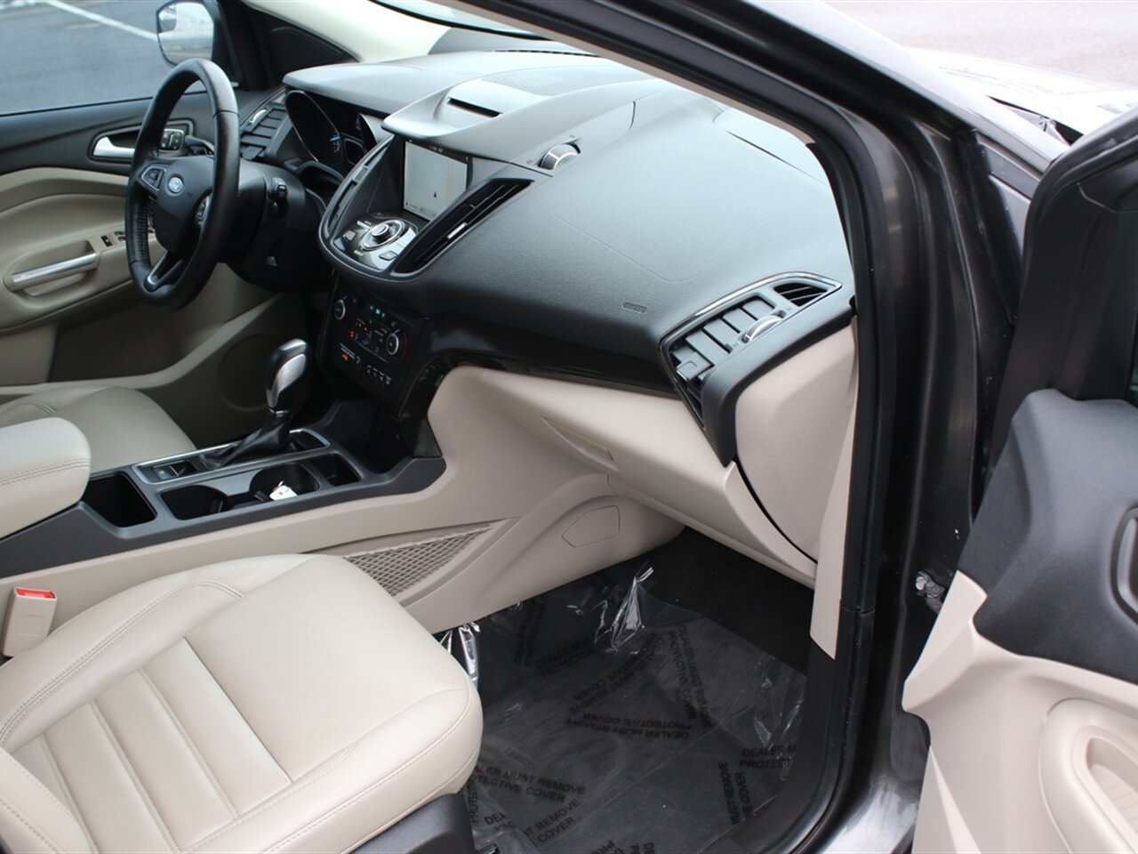 2018 Ford Escape Titanium - Photo 5 - Post Falls, ID 83854