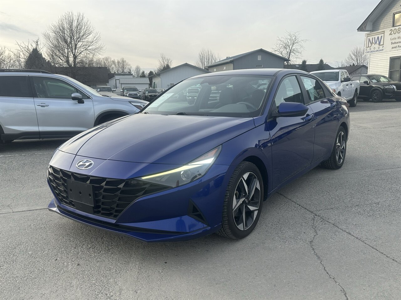 2023 Hyundai ELANTRA SEL Freshly Detailed, Serviced, Financing Available! - Photo 3 - Post Falls, ID 83854