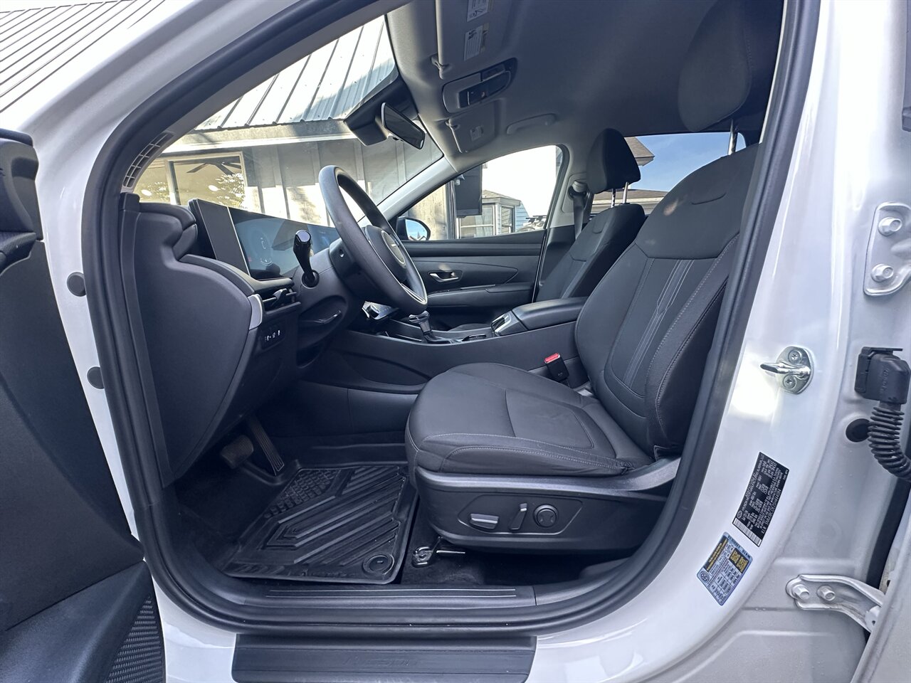 2025 Hyundai TUCSON SEL DON'T DELETE - Photo 10 - Post Falls, ID 83854