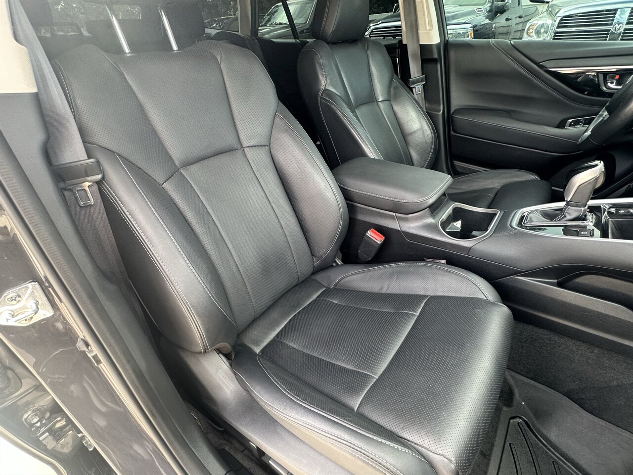 2023 Subaru Outback Touring XT. Fully Loaded - Heated and Cooled Front Seats, Navigation, Sunroof! - Photo 10 - Post Falls, ID 83854