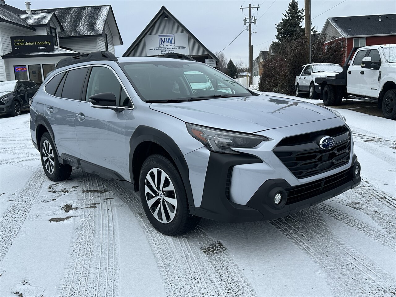 2025 Subaru Outback Premium - Photo 1 - Post Falls, ID 83854