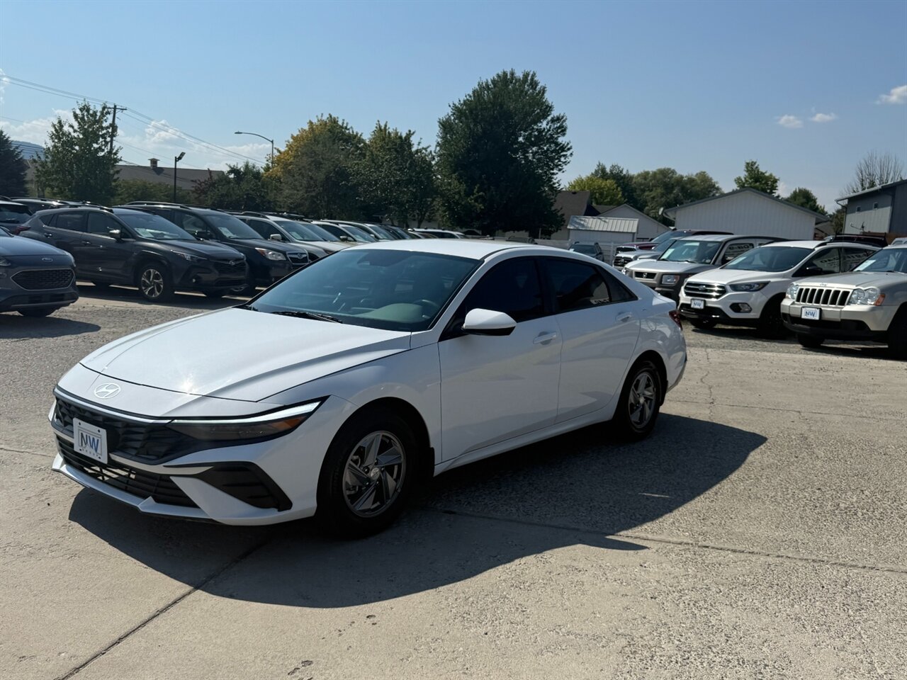 2024 Hyundai ELANTRA SE.  4k miles, Alloy Wheels, Nice Car! - Photo 3 - Post Falls, ID 83854