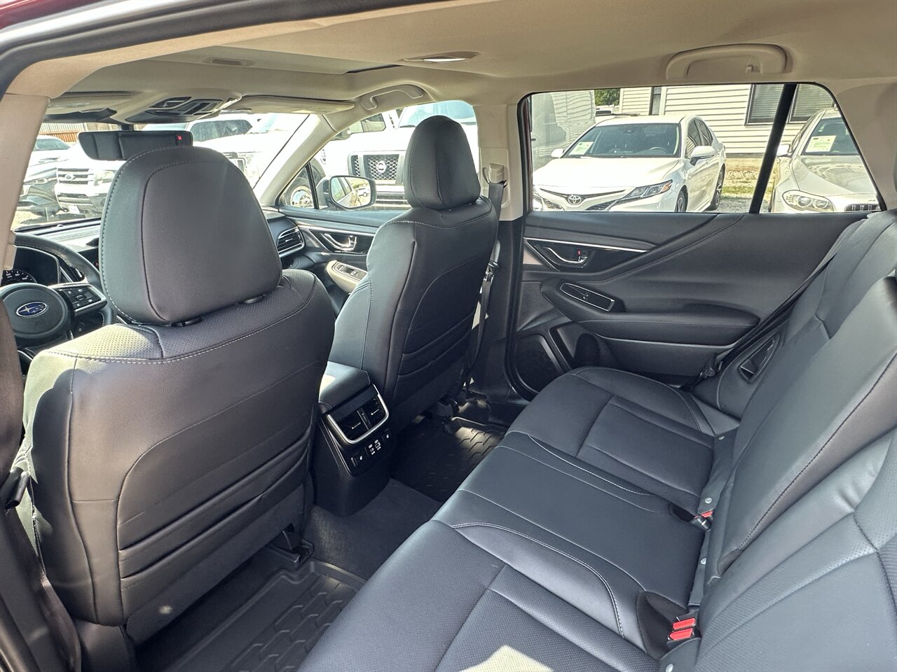 2025 Subaru Outback Limited - Photo 10 - Post Falls, ID 83854