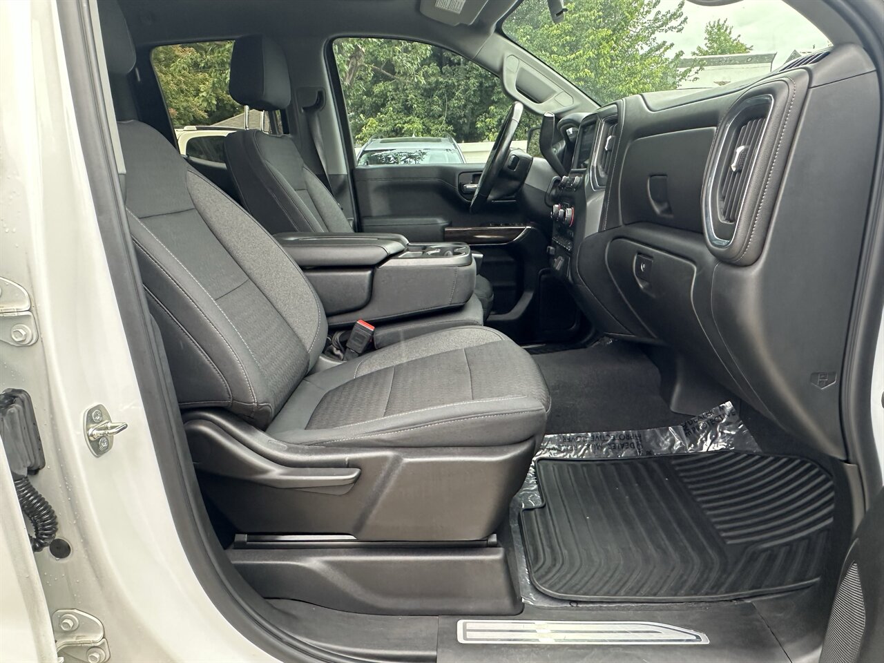 2020 Chevrolet Silverado 1500 LT 4x4. 78k miles, Crew Cab! - Photo 10 - Post Falls, ID 83854