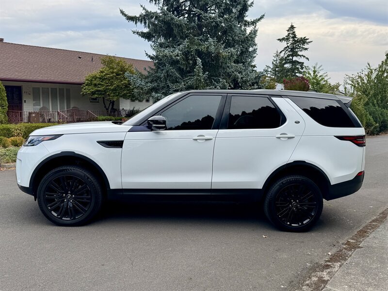 2017 Land Rover Discovery HSE Luxury  