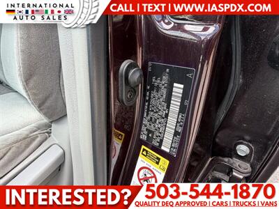 2013 Toyota Highlander   - Photo 14 - Portland, OR 97216