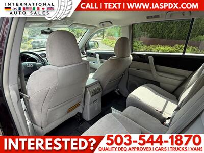 2013 Toyota Highlander   - Photo 13 - Portland, OR 97216