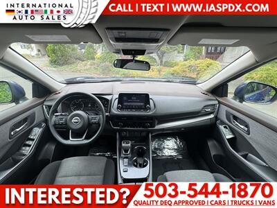 2023 Nissan Rogue SV   - Photo 10 - Portland, OR 97216