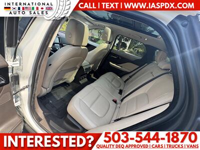 2020 Jaguar F-PACE 30t Prestige - Photo 12 - Portland, OR 97216