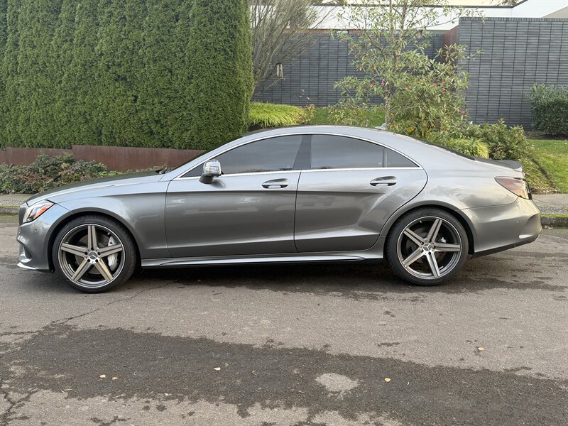 2017 Mercedes-Benz 550 4MATIC - 4.7L Twin Turbo V8  