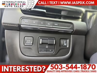 2023 Cadillac Escalade Sport   - Photo 15 - Portland, OR 97216