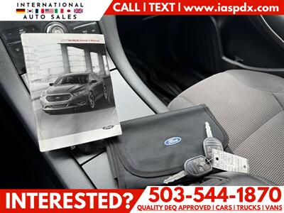 2013 Ford Taurus SEL   - Photo 13 - Portland, OR 97216