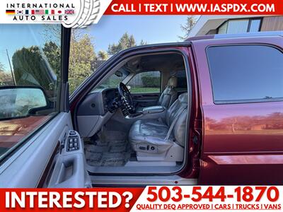 2002 Cadillac Escalade   - Photo 8 - Portland, OR 97216