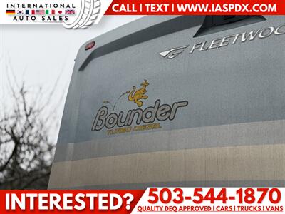 2006 FLEETWOOD RV BOUNDER - NON SMOKER   - Photo 18 - Portland, OR 97216