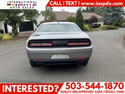 2015 Dodge Challenger SXT   - Photo 4 - Portland, OR 97216