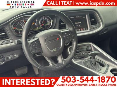 2015 Dodge Challenger SXT   - Photo 8 - Portland, OR 97216