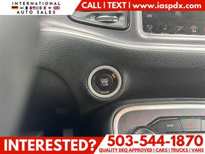 2015 Dodge Challenger SXT   - Photo 9 - Portland, OR 97216