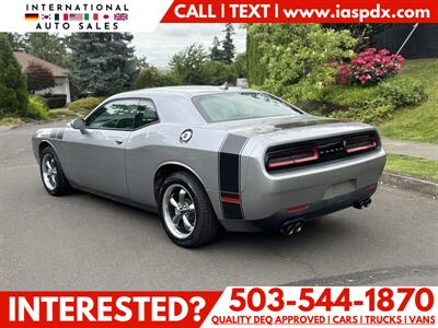 2015 Dodge Challenger SXT   - Photo 3 - Portland, OR 97216