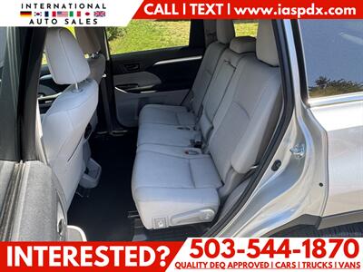 2017 Toyota Highlander LE   - Photo 10 - Portland, OR 97216