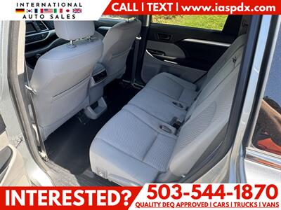 2017 Toyota Highlander LE   - Photo 9 - Portland, OR 97216