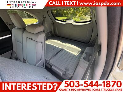 2017 Toyota Highlander LE   - Photo 11 - Portland, OR 97216